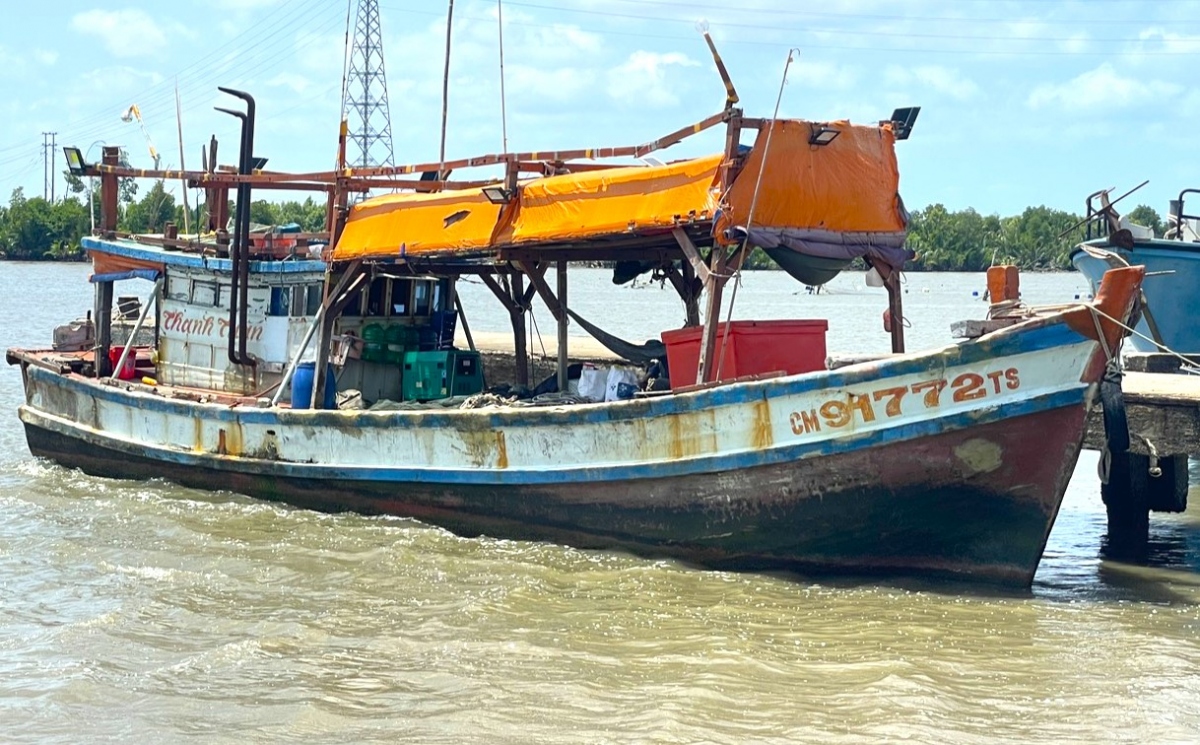 Tàu cá ở Cà Mau có 10 thiết bị giám sát: Chuyển hồ sơ để công an điều tra